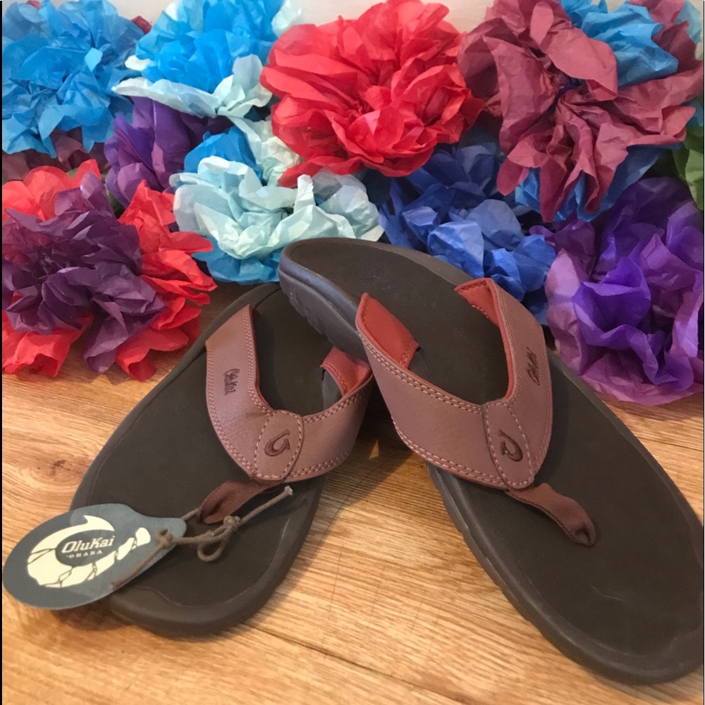 OluKai men’s sandals size 11